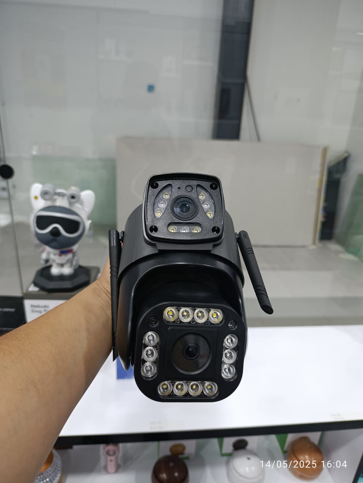 Miniatura 3 de Cámara de seguridad C8 2 lens SD 64G